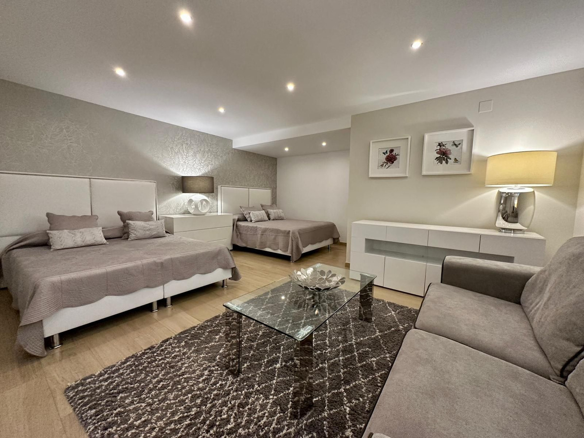 Huis te koop in Marbella | 5 slaapkamers H5123887