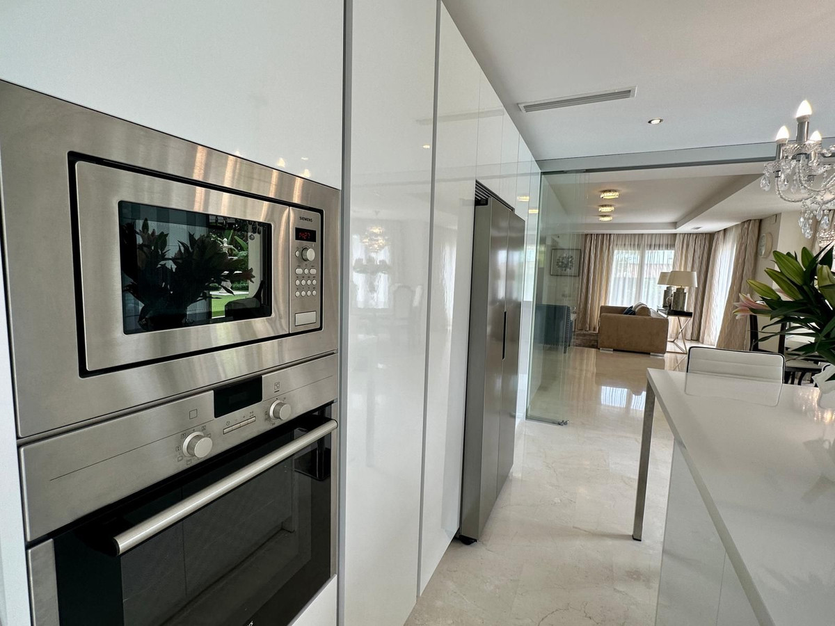 Huis te koop in Marbella | 5 slaapkamers H5123887