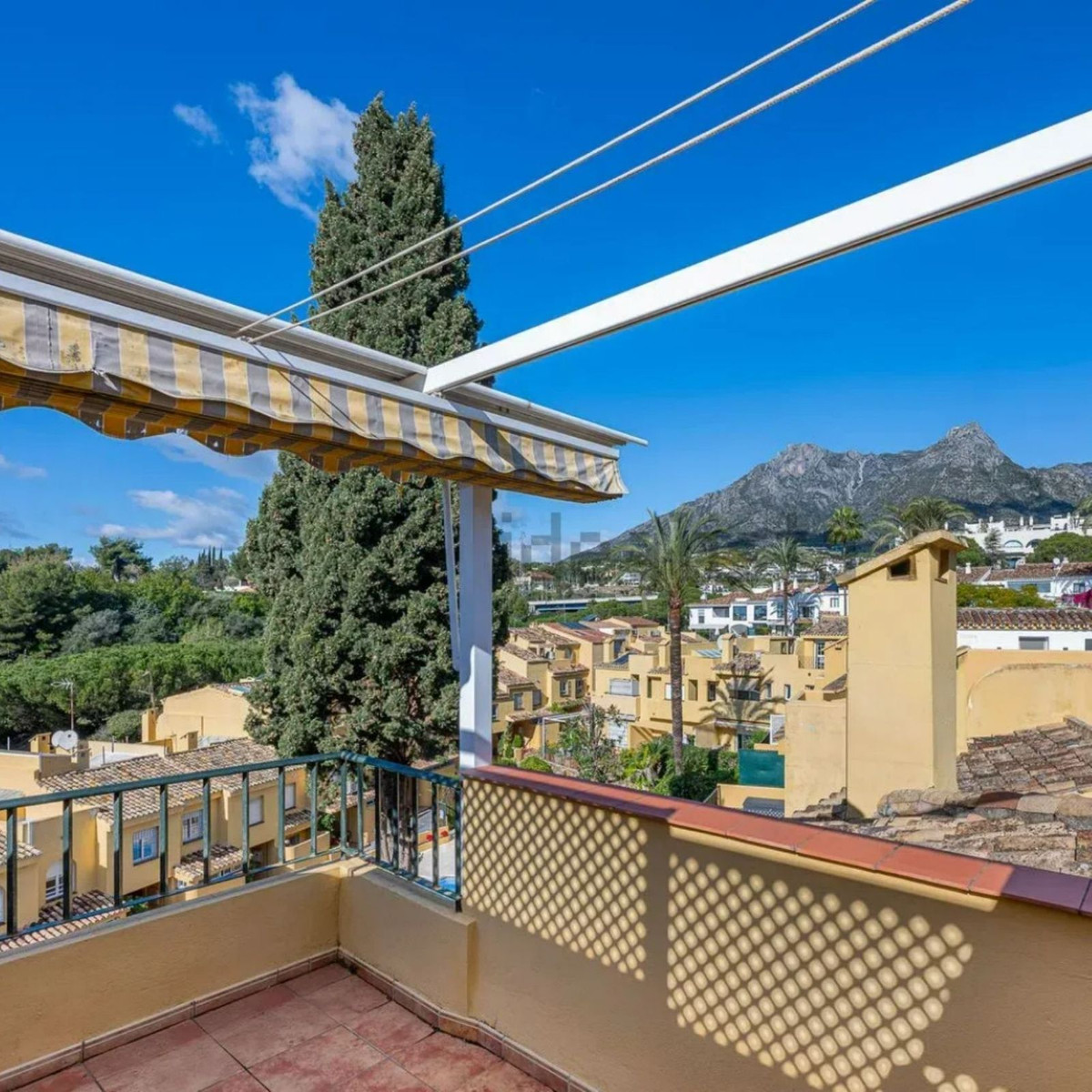Huis te koop in Marbella | 3 slaapkamers H5127274