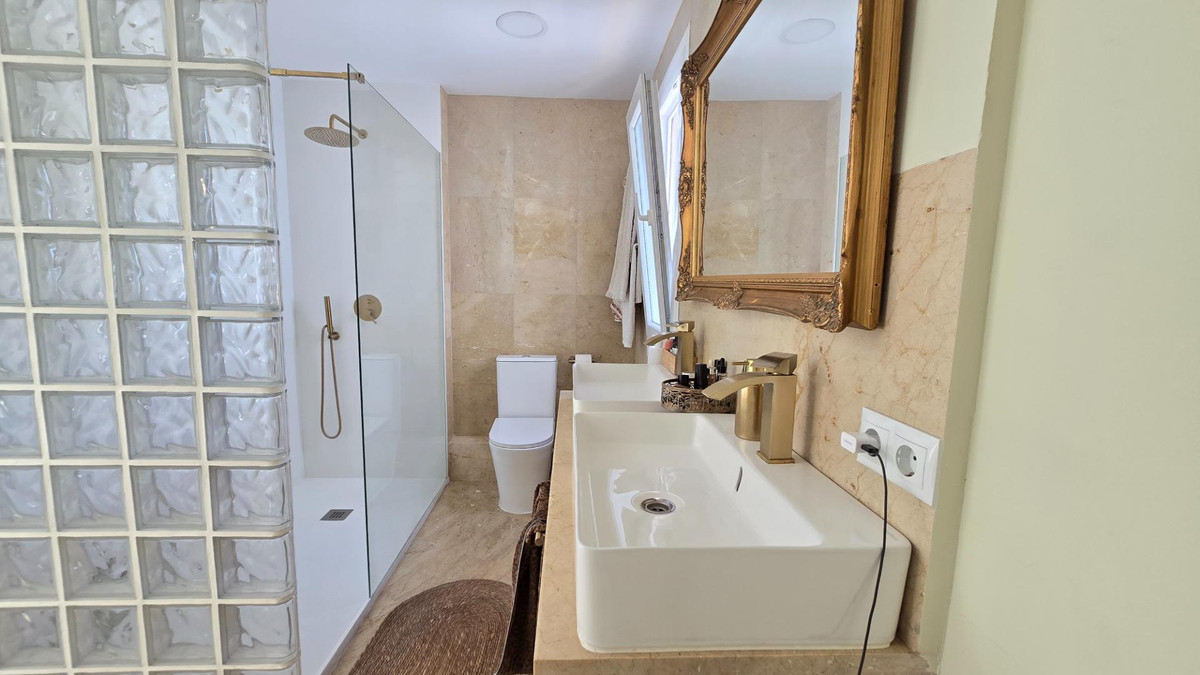 Huis te koop in Marbella | 4 slaapkamers H5132323