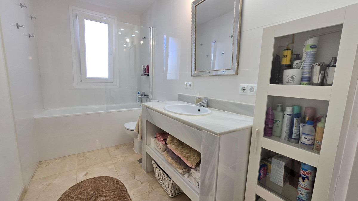 Huis te koop in Marbella | 4 slaapkamers H5132323