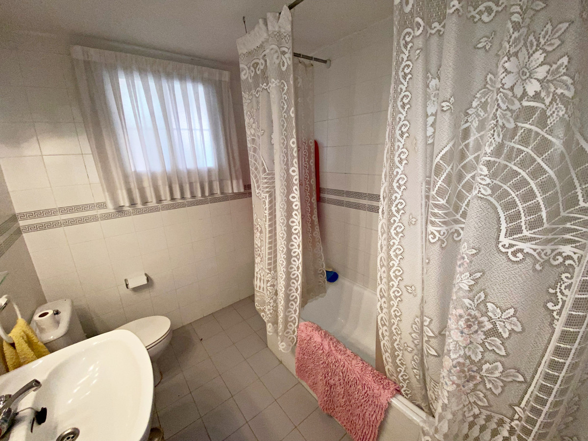 Appartement te koop in Marbella | 4 slaapkamers H5139961
