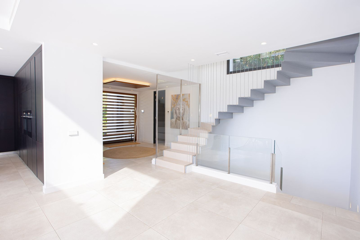 Huis te koop in Marbella | 6 slaapkamers H5150449