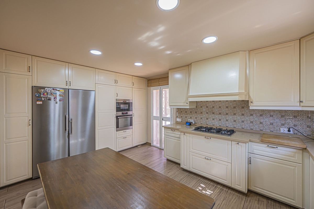 Property main view 32