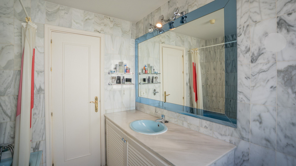Huis te koop in Marbella | 4 slaapkamers H5209471