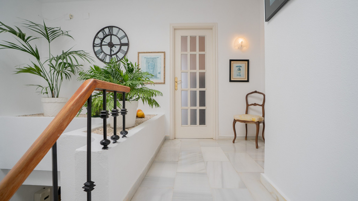 Huis te koop in Marbella | 4 slaapkamers H5209471