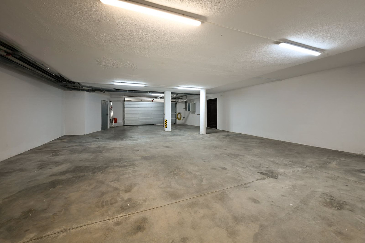 Huis te koop in Marbesa | 6 slaapkamers H5219554