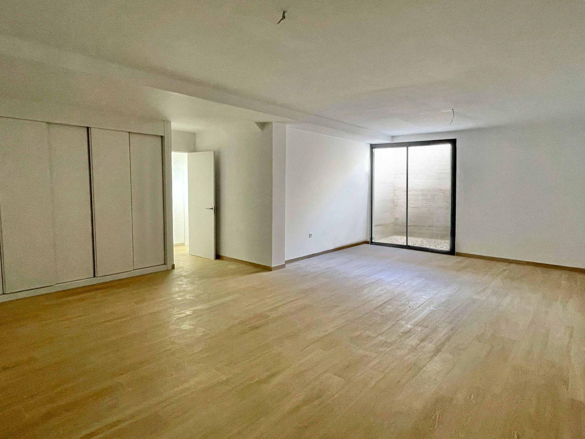 Huis te koop in Marbella | 6 slaapkamers H5227381