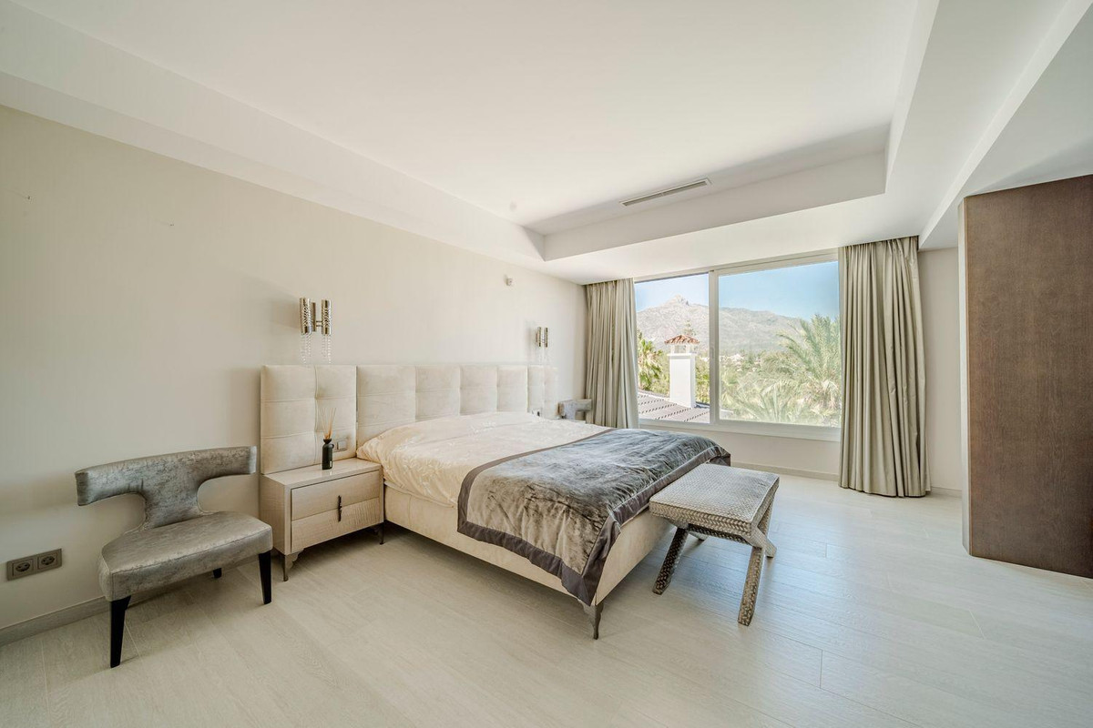 Huis te koop in Marbella | 7 slaapkamers H5227396