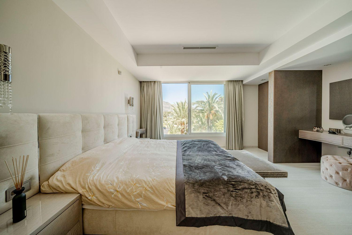 Huis te koop in Marbella | 7 slaapkamers H5227396