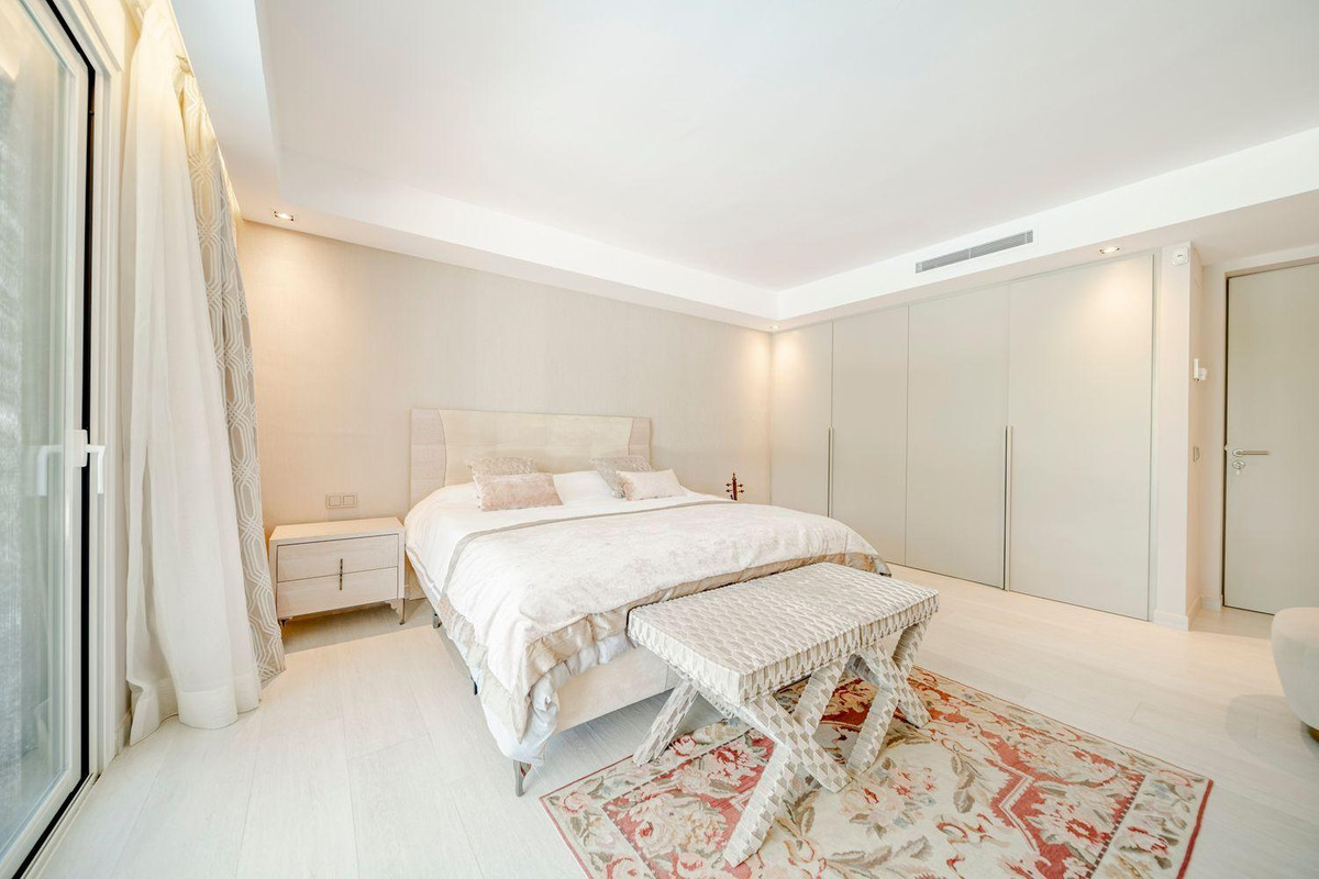 Huis te koop in Marbella | 7 slaapkamers H5227396