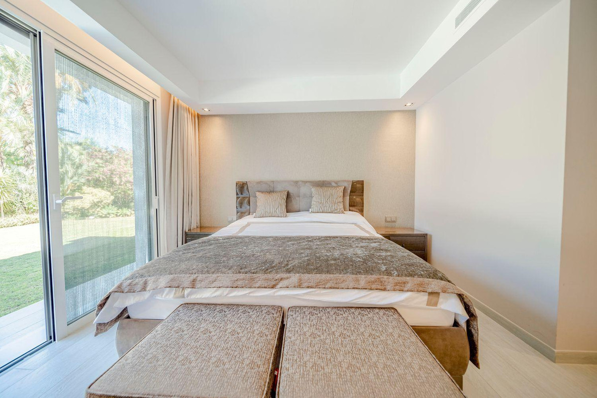 Huis te koop in Marbella | 7 slaapkamers H5227396