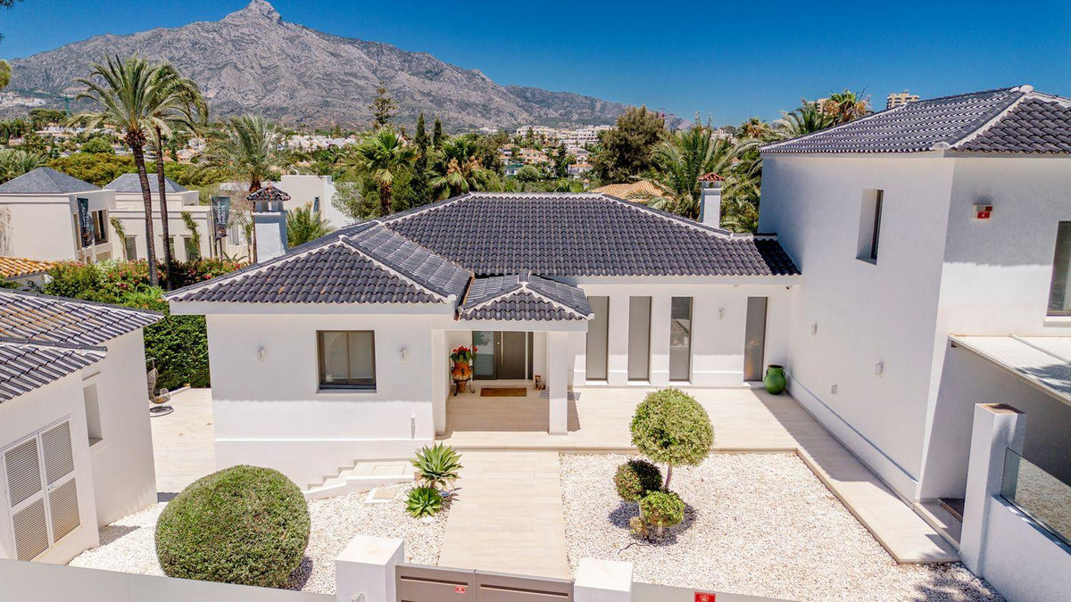 Huis te koop in Marbella | 7 slaapkamers H5227396