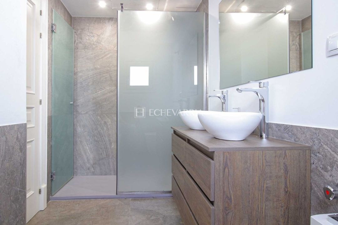 Huis te koop in Marbella | 4 slaapkamers H5242174