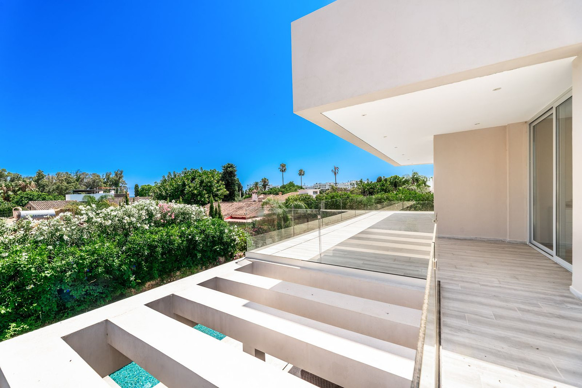 Huis te koop in Marbella | 5 slaapkamers H5249869