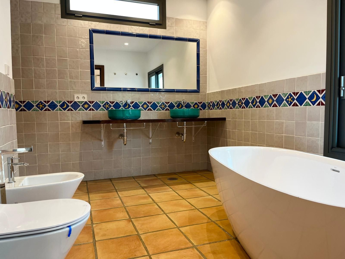 Huis te koop in Nagüeles | 3 slaapkamers H5252347