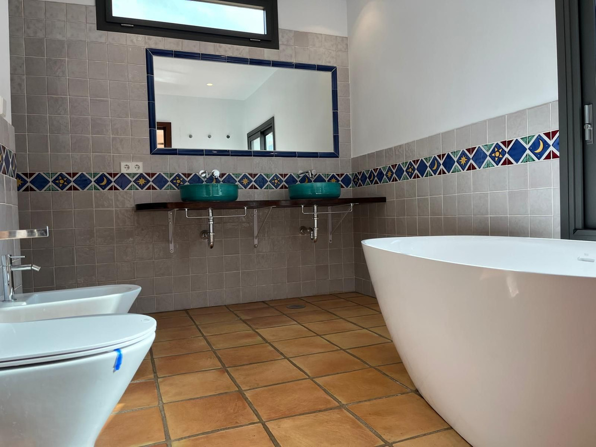 Huis te koop in Nagüeles | 3 slaapkamers H5252347