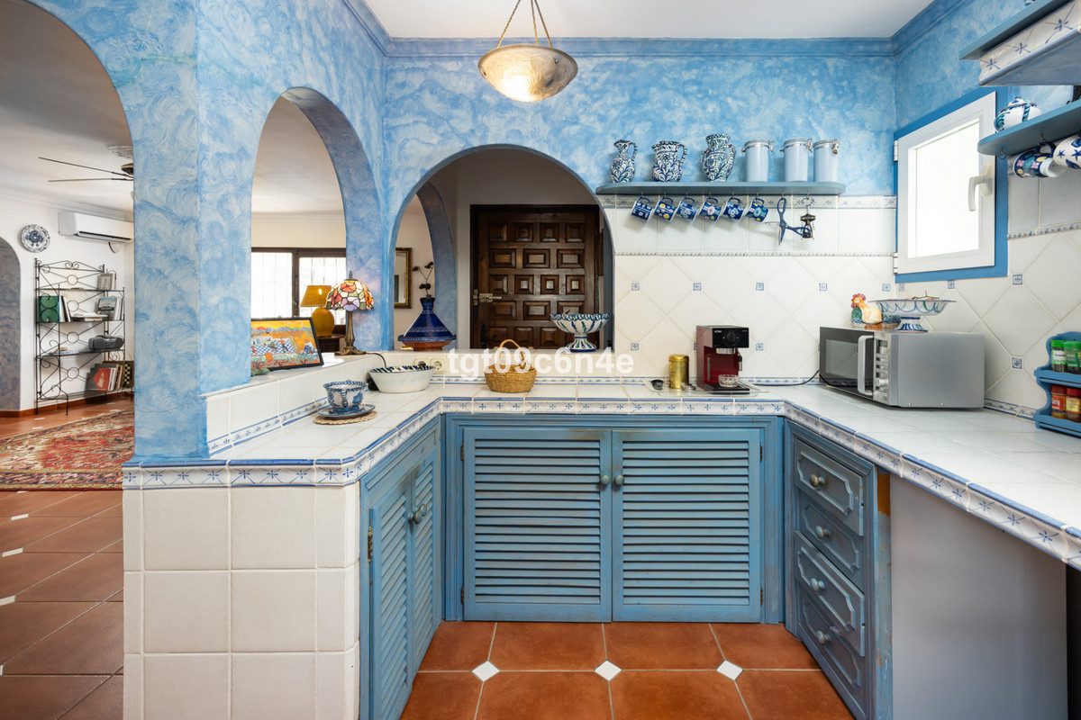 Finca - Cortijo te koop in Marbella | 4 slaapkamers H5272534