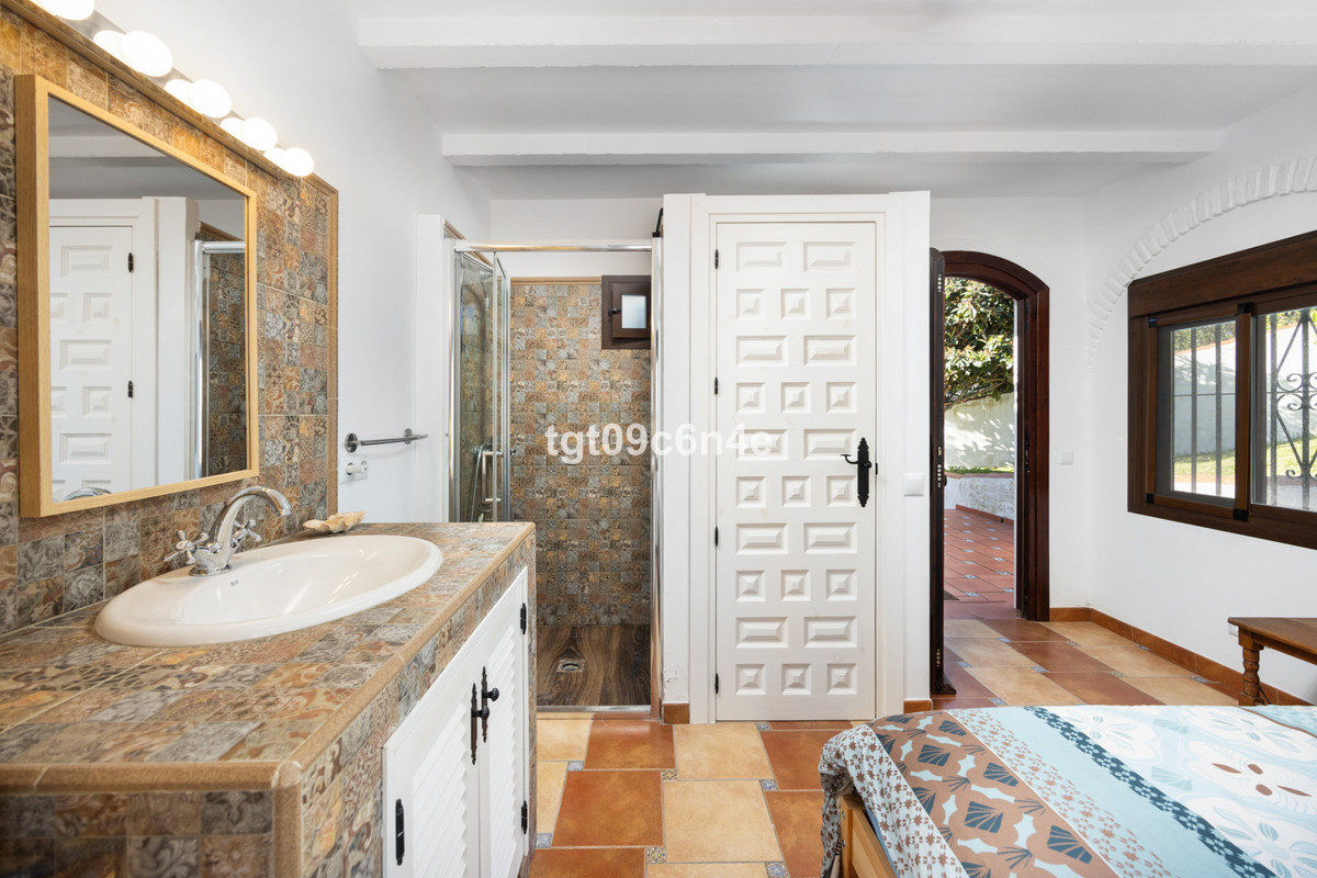 Finca - Cortijo te koop in Marbella | 4 slaapkamers H5272534