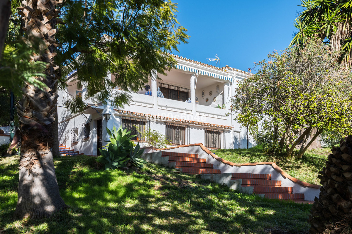 Finca - Cortijo te koop in Marbella | 4 slaapkamers H5272534