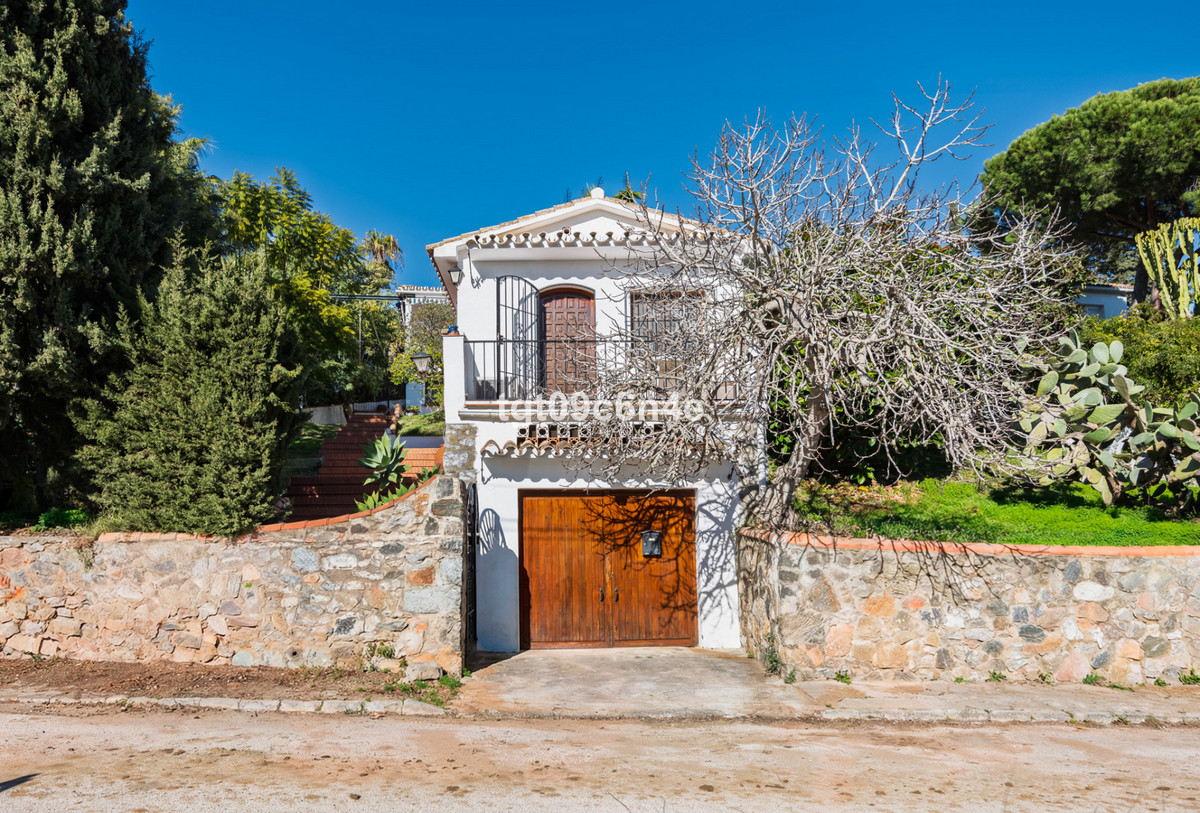 Finca - Cortijo te koop in Marbella | 4 slaapkamers H5272534