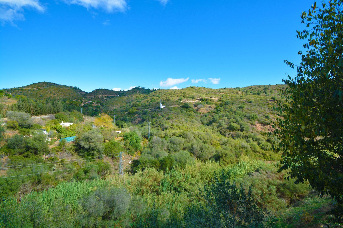 Finca - Cortijo te koop in Marbella | 2 slaapkamers H5272687