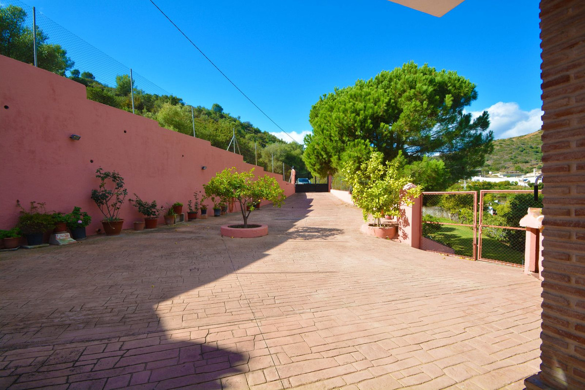 Finca - Cortijo te koop in Marbella | 2 slaapkamers H5272687