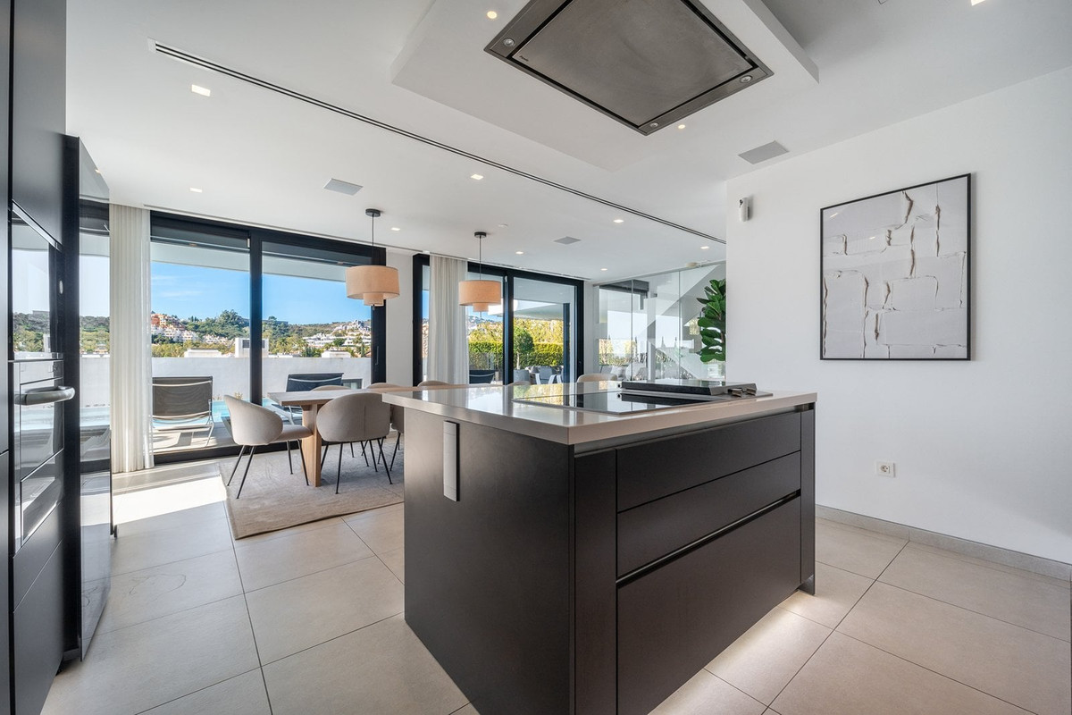 Huis te koop in Marbella | 5 slaapkamers H5273980