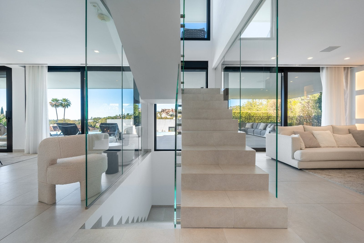 Huis te koop in Marbella | 5 slaapkamers H5273980