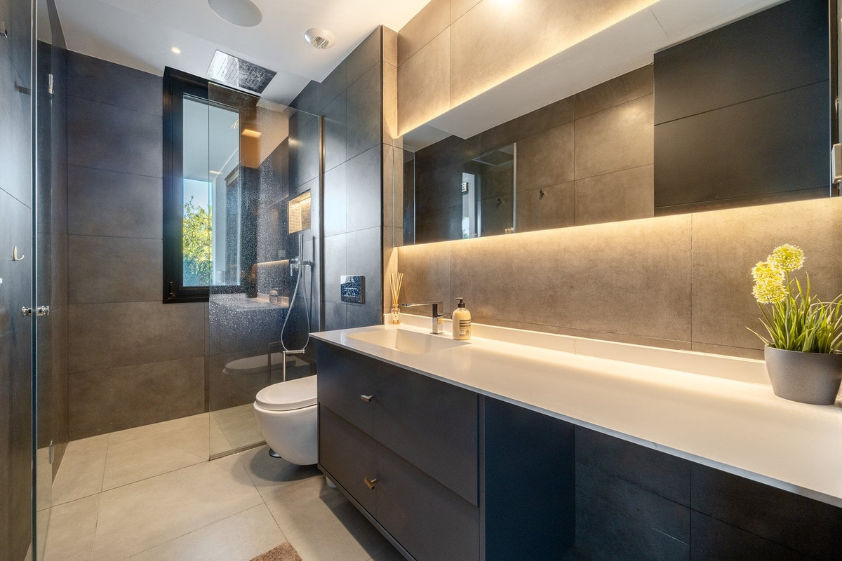 Huis te koop in Marbella | 5 slaapkamers H5273980