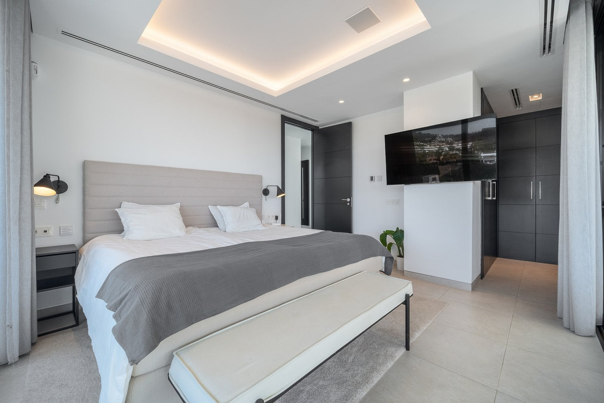 Huis te koop in Marbella | 5 slaapkamers H5273980