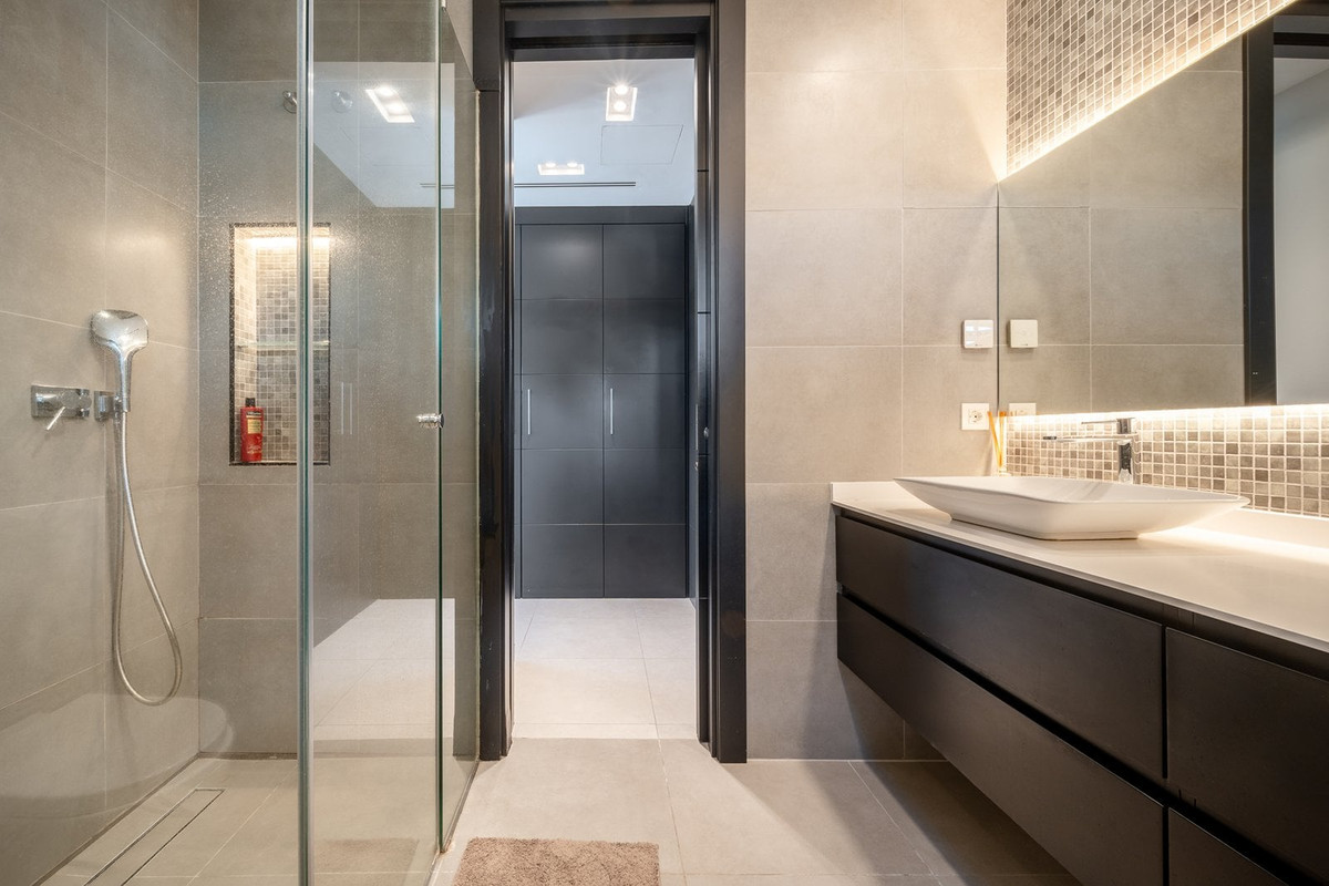 Huis te koop in Marbella | 5 slaapkamers H5273980