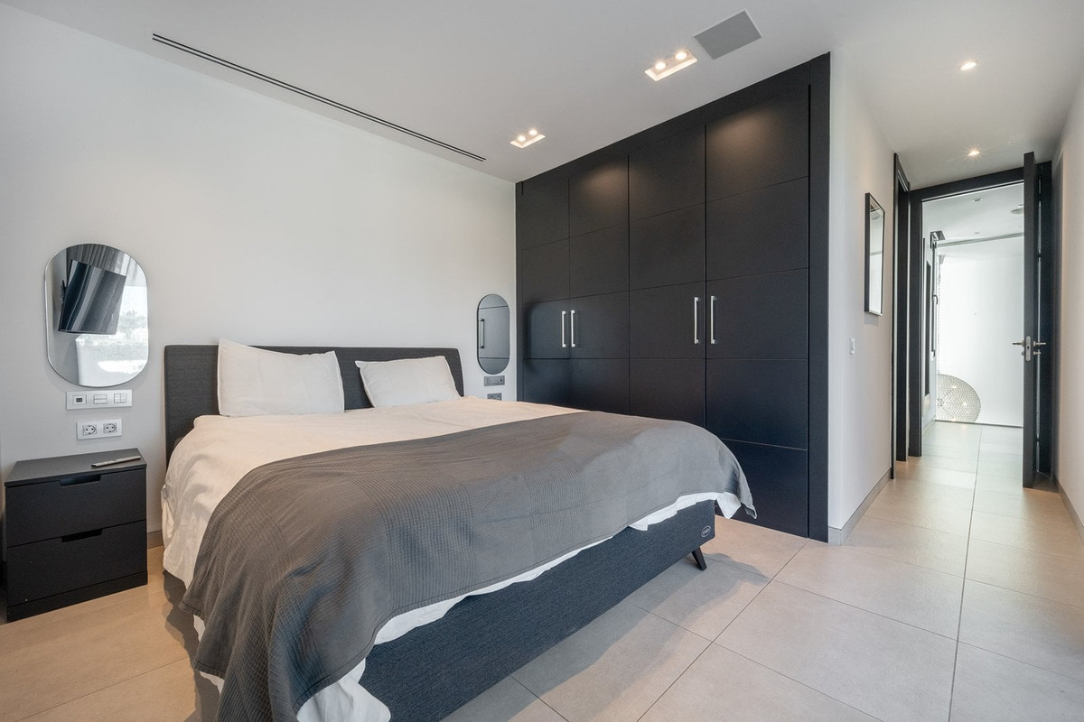 Huis te koop in Marbella | 5 slaapkamers H5273980