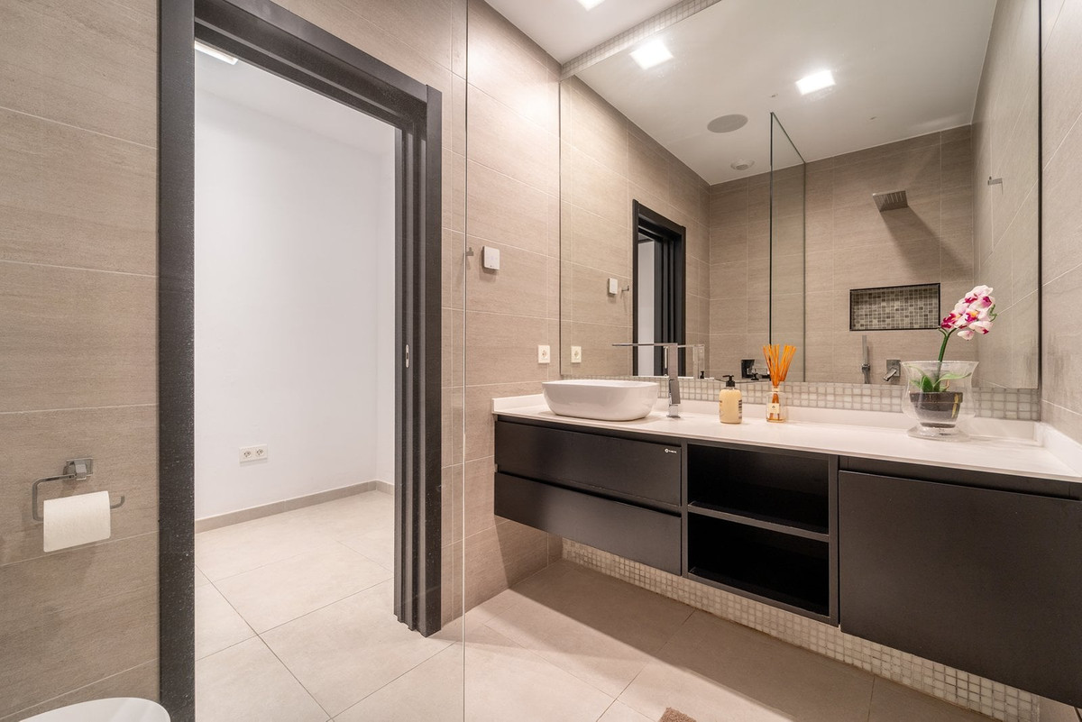 Huis te koop in Marbella | 5 slaapkamers H5273980