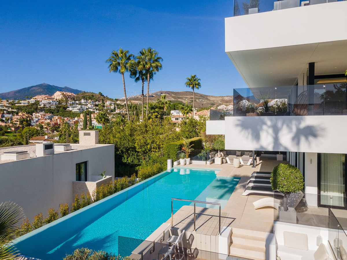 Huis te koop in Marbella | 5 slaapkamers H5273980