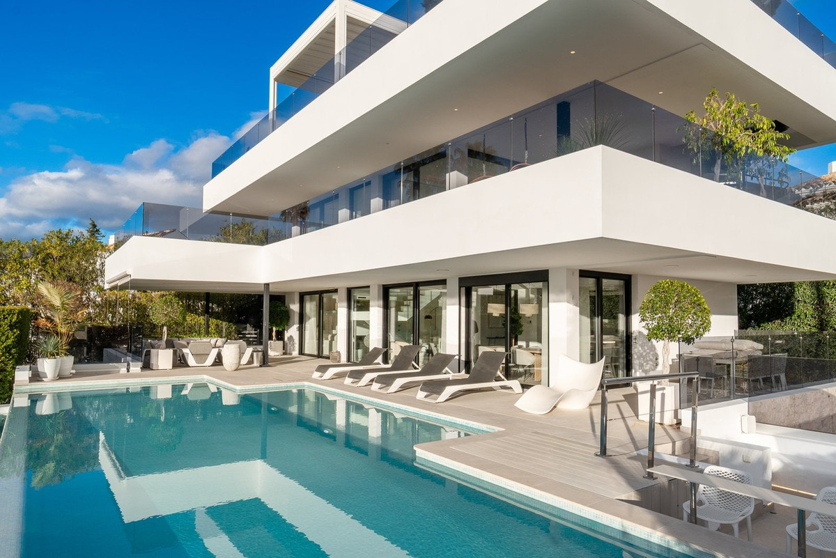 Huis te koop in Marbella | 5 slaapkamers H5273980