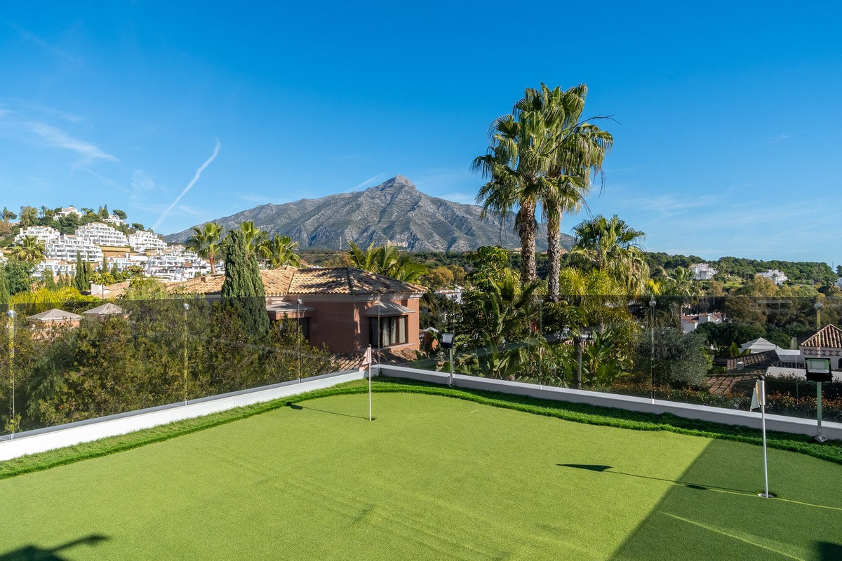 Huis te koop in Marbella | 5 slaapkamers H5273980