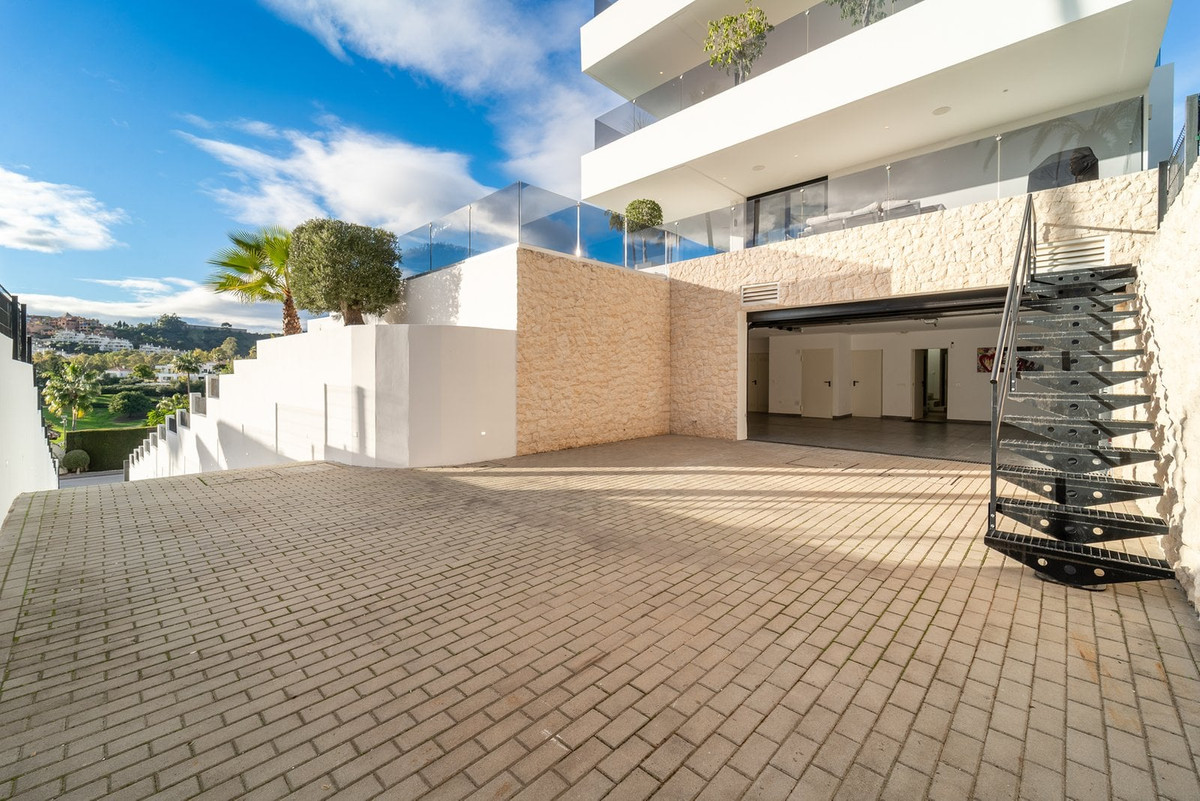 Huis te koop in Marbella | 5 slaapkamers H5273980