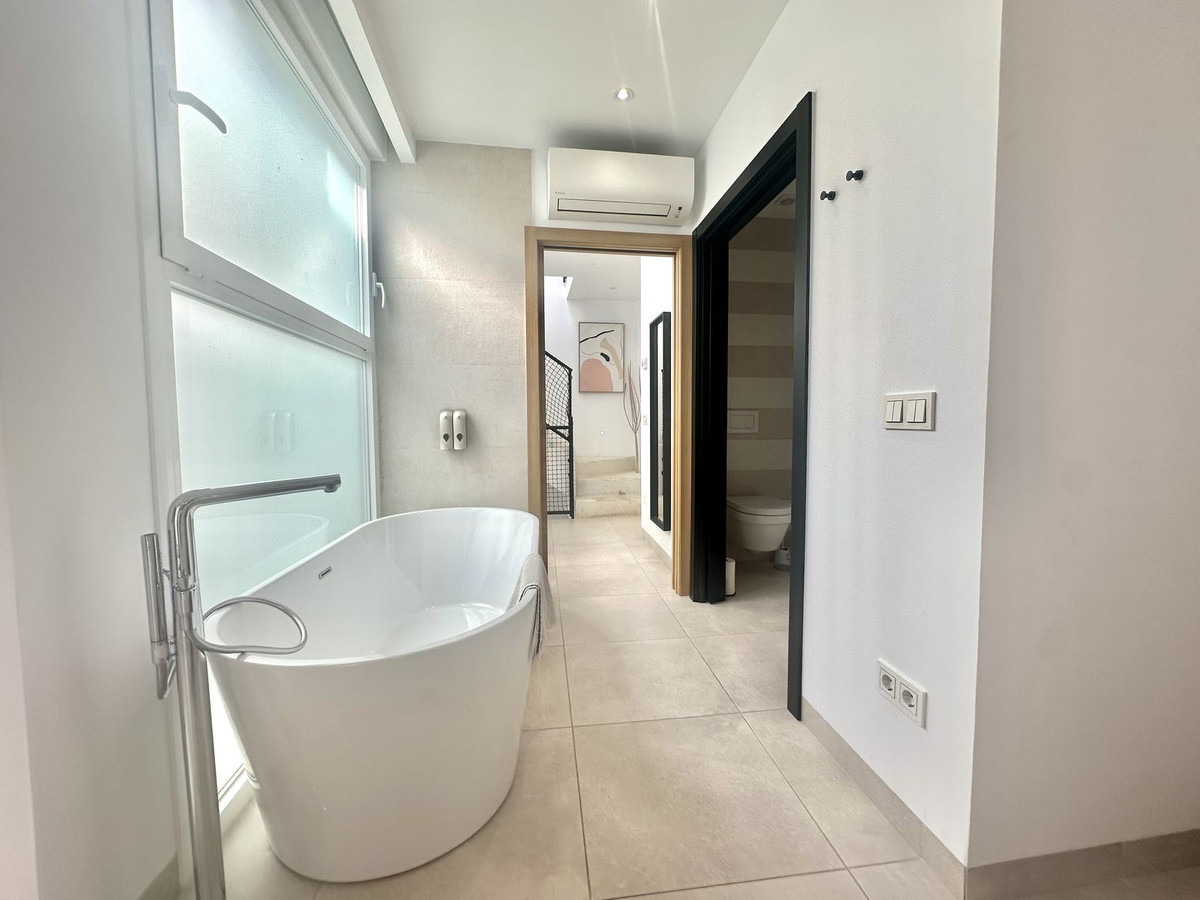 Huis te koop in Marbella | 2 slaapkamers H5287096