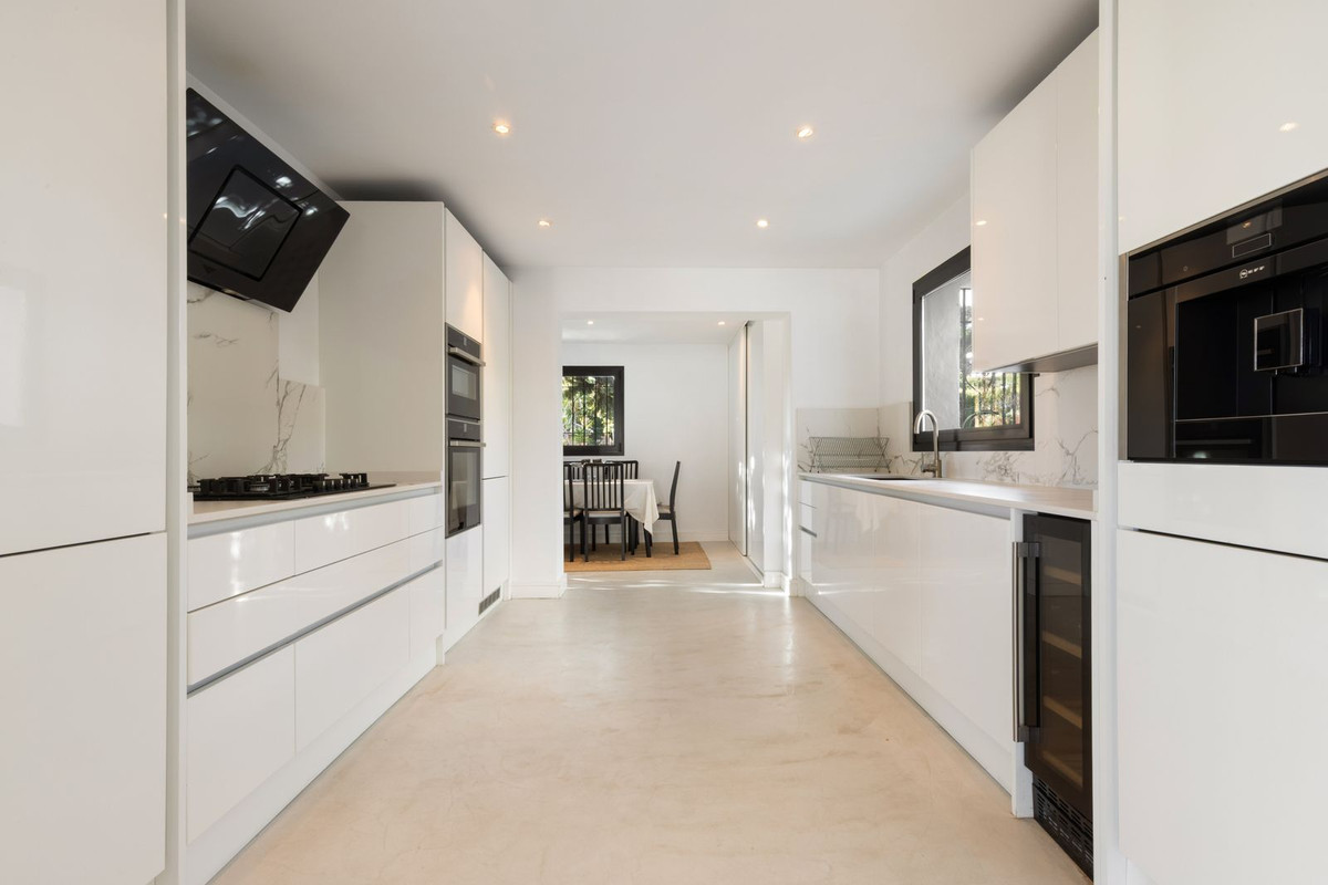 Huis te koop in Marbella | 5 slaapkamers H5289592