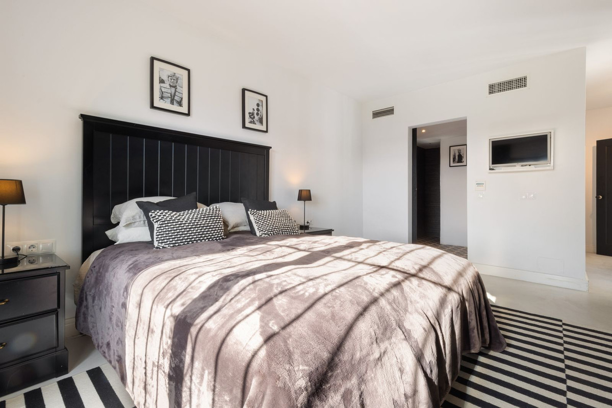 Huis te koop in Marbella | 5 slaapkamers H5289592