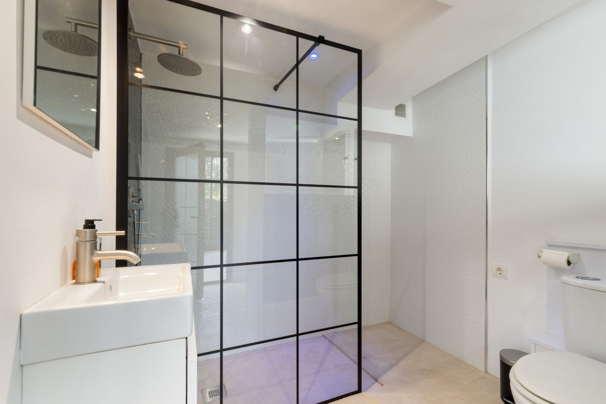 Huis te koop in Marbella | 5 slaapkamers H5289592