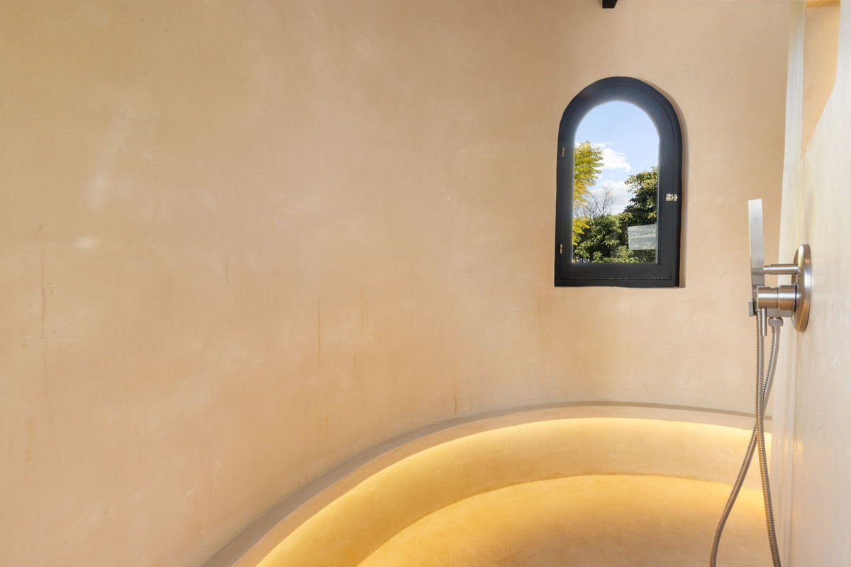 Huis te koop in Marbella | 5 slaapkamers H5289592