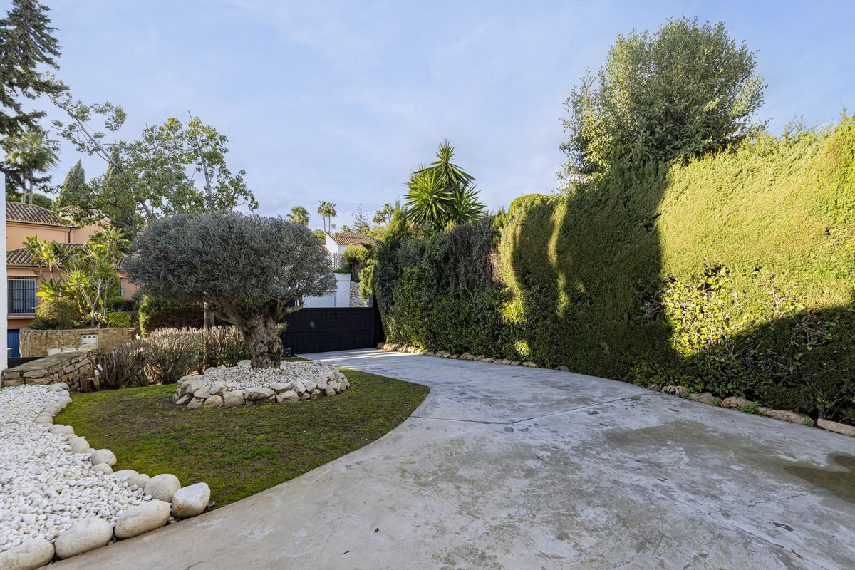 Huis te koop in Marbella | 5 slaapkamers H5289592