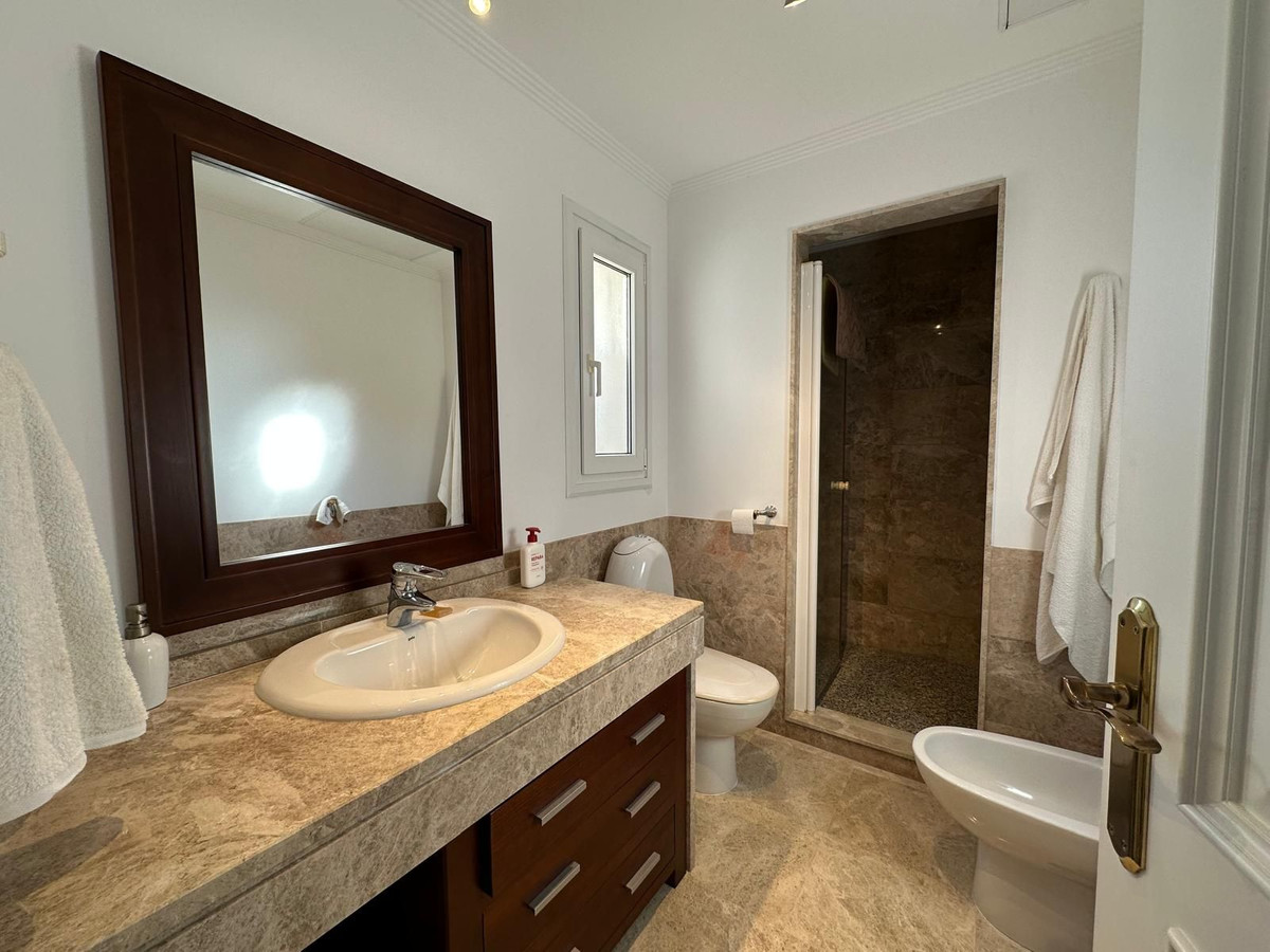 Huis te koop in Marbella | 4 slaapkamers H5294722