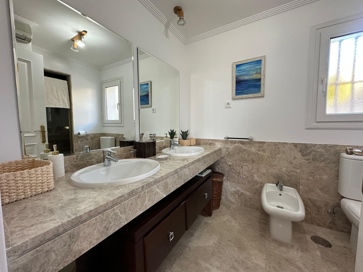 Huis te koop in Marbella | 4 slaapkamers H5294722