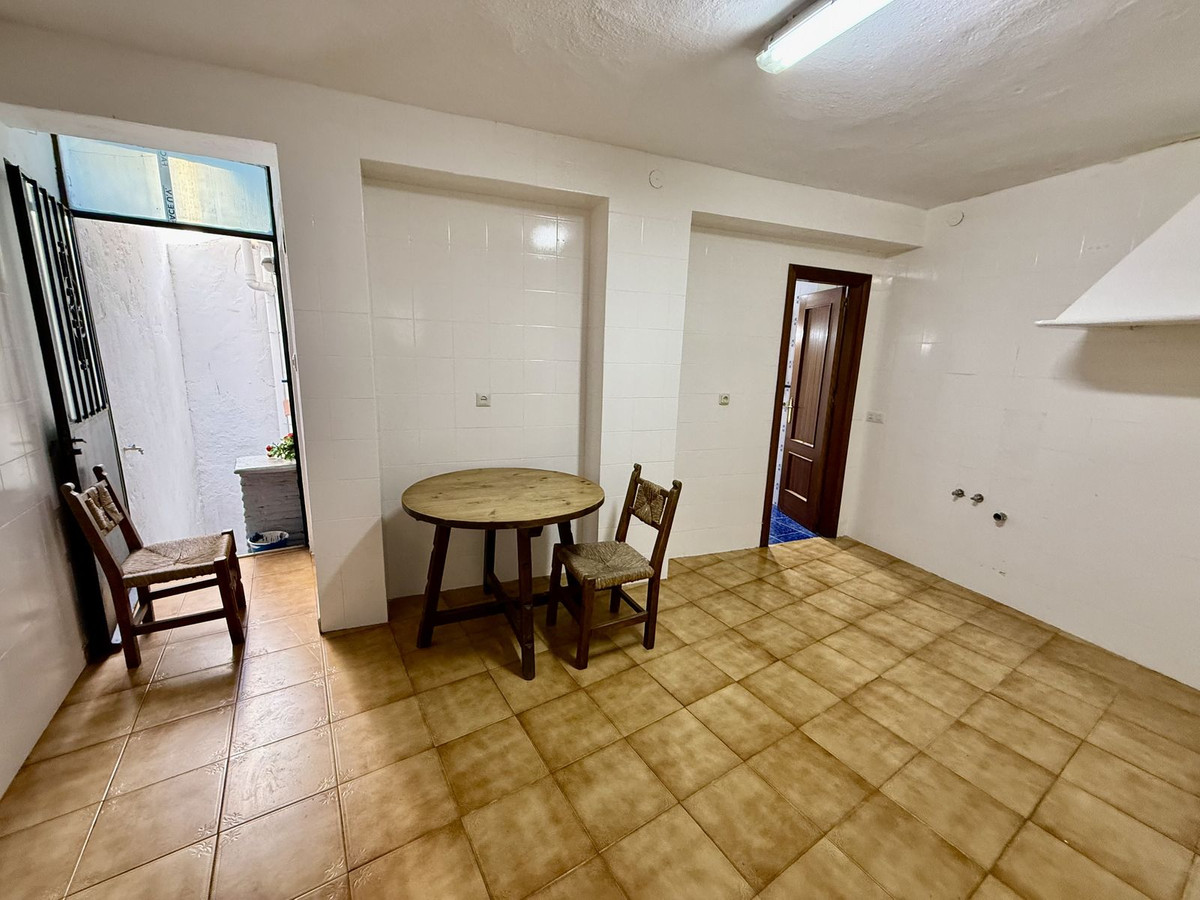 Huis te koop in Marbella | 4 slaapkamers H5294827