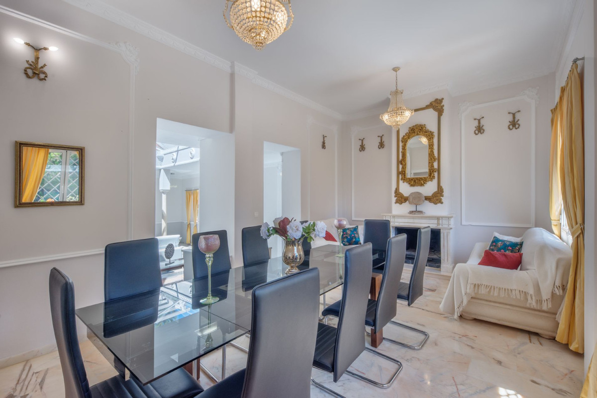 Huis te koop in Marbella | 10 slaapkamers H5298256