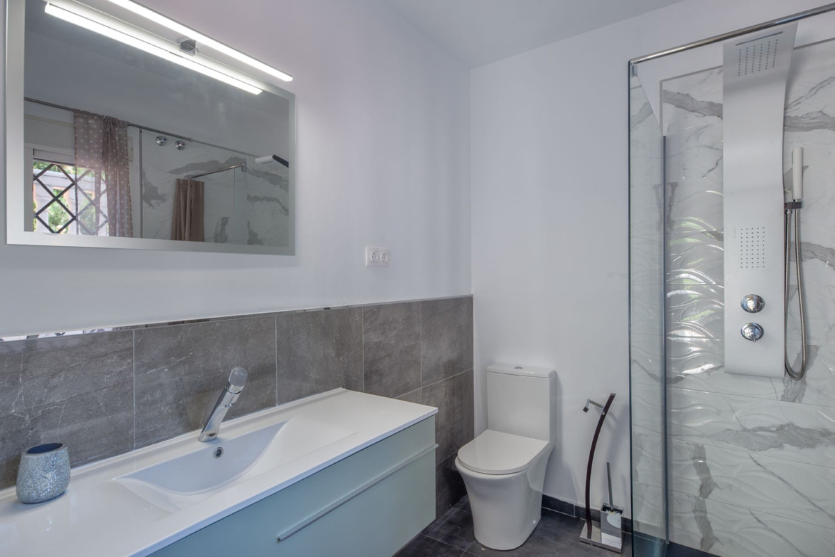 Huis te koop in Marbella | 10 slaapkamers H5298256