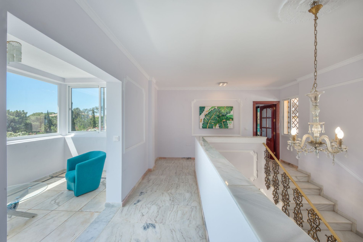 Huis te koop in Marbella | 10 slaapkamers H5298256
